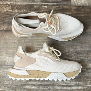 Mens Elhann H. White and Tan Casual Sneakers